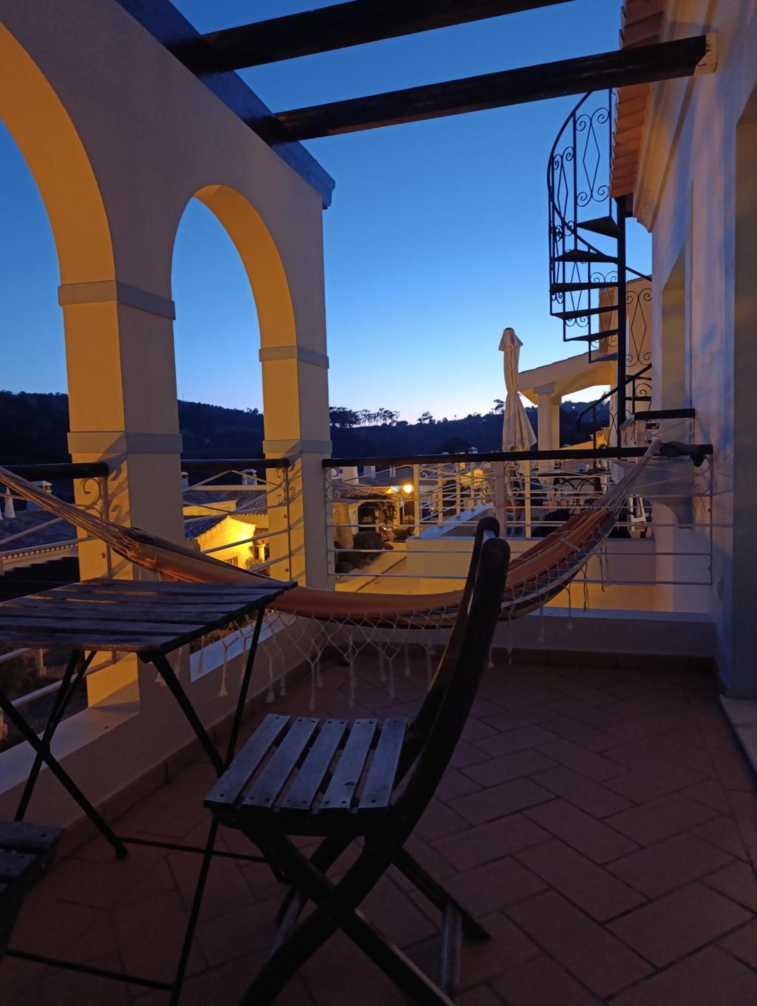 Komfortables Town House In Traumhafter Lage Budens Exterior foto